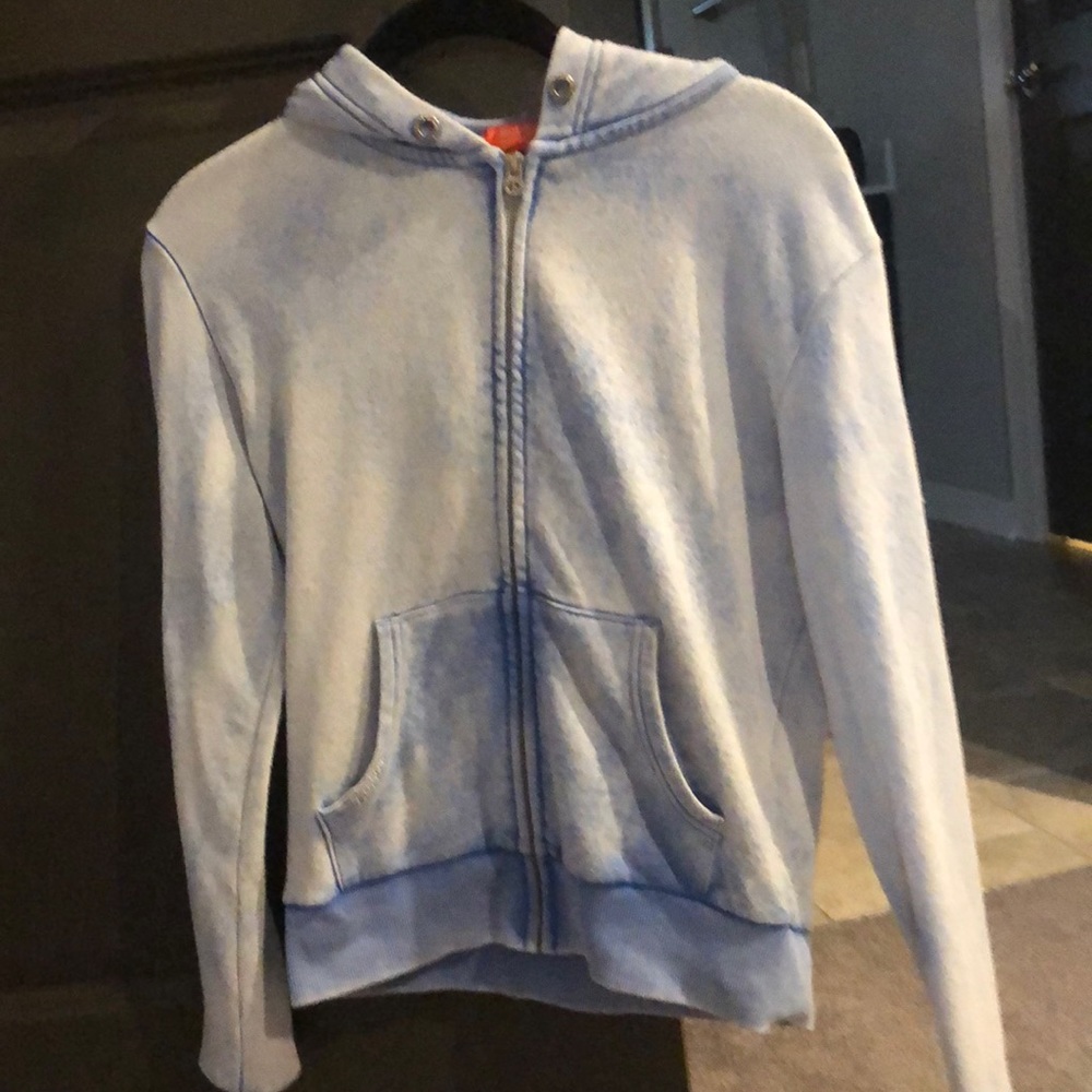 Butter zip up sweatshirt (has some pilling)